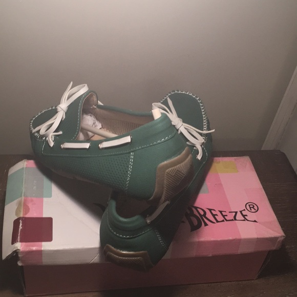 Ladies Casual Moccasin Shoe - Picture 3 of 3